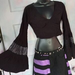 GORG bellsleeve w lace insert v neck crop top! Whimsigoth!
